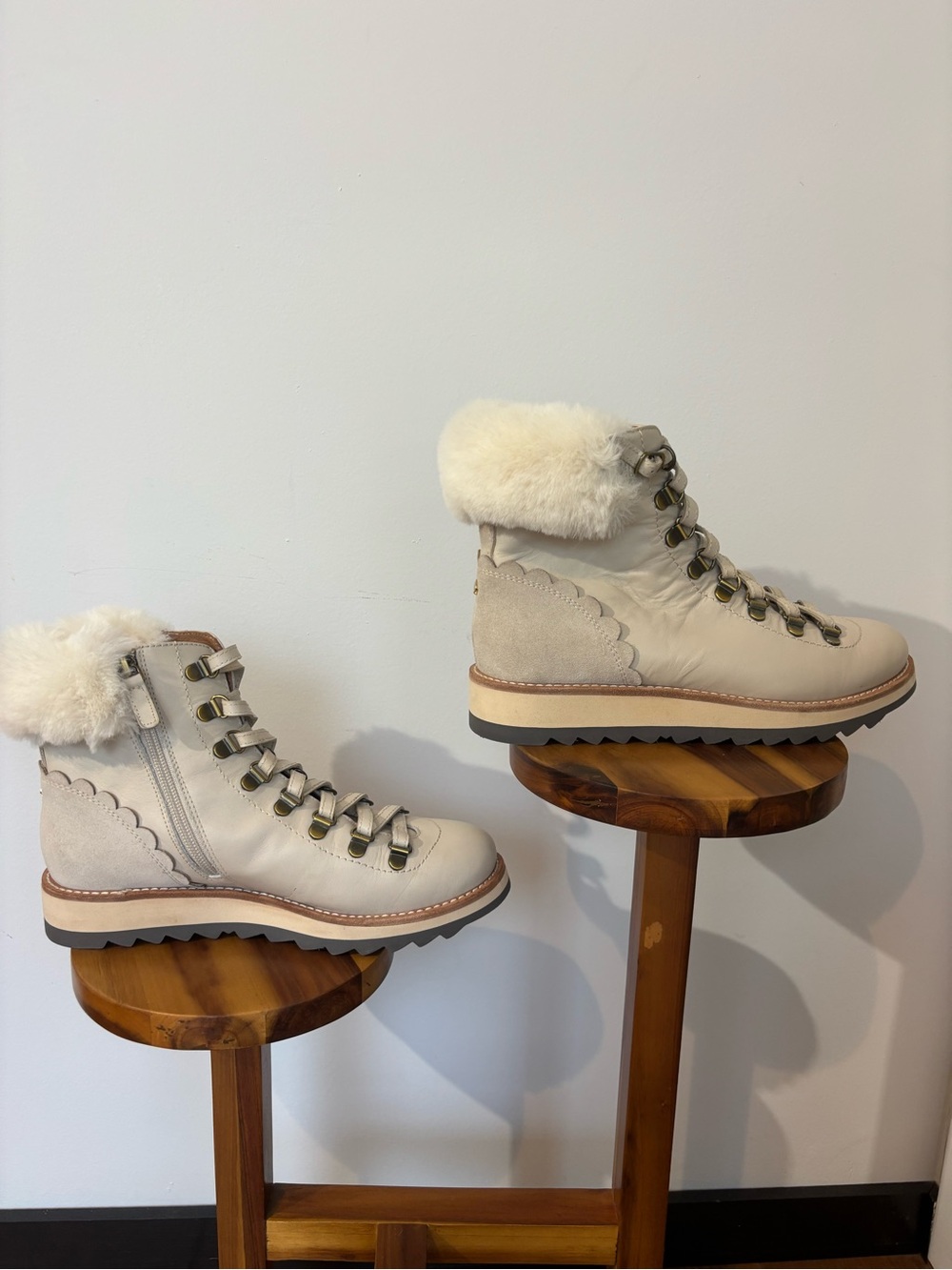 Kate Spade Maira Cream Leather Fur Trim Hiking Boots Size 7.5
